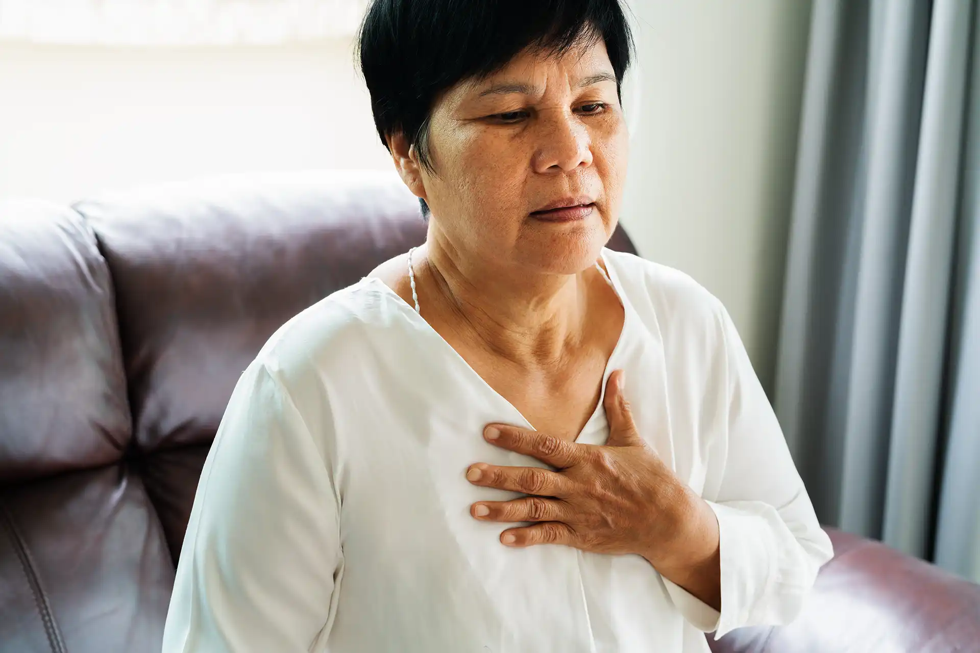 Mesothelioma early symptom.