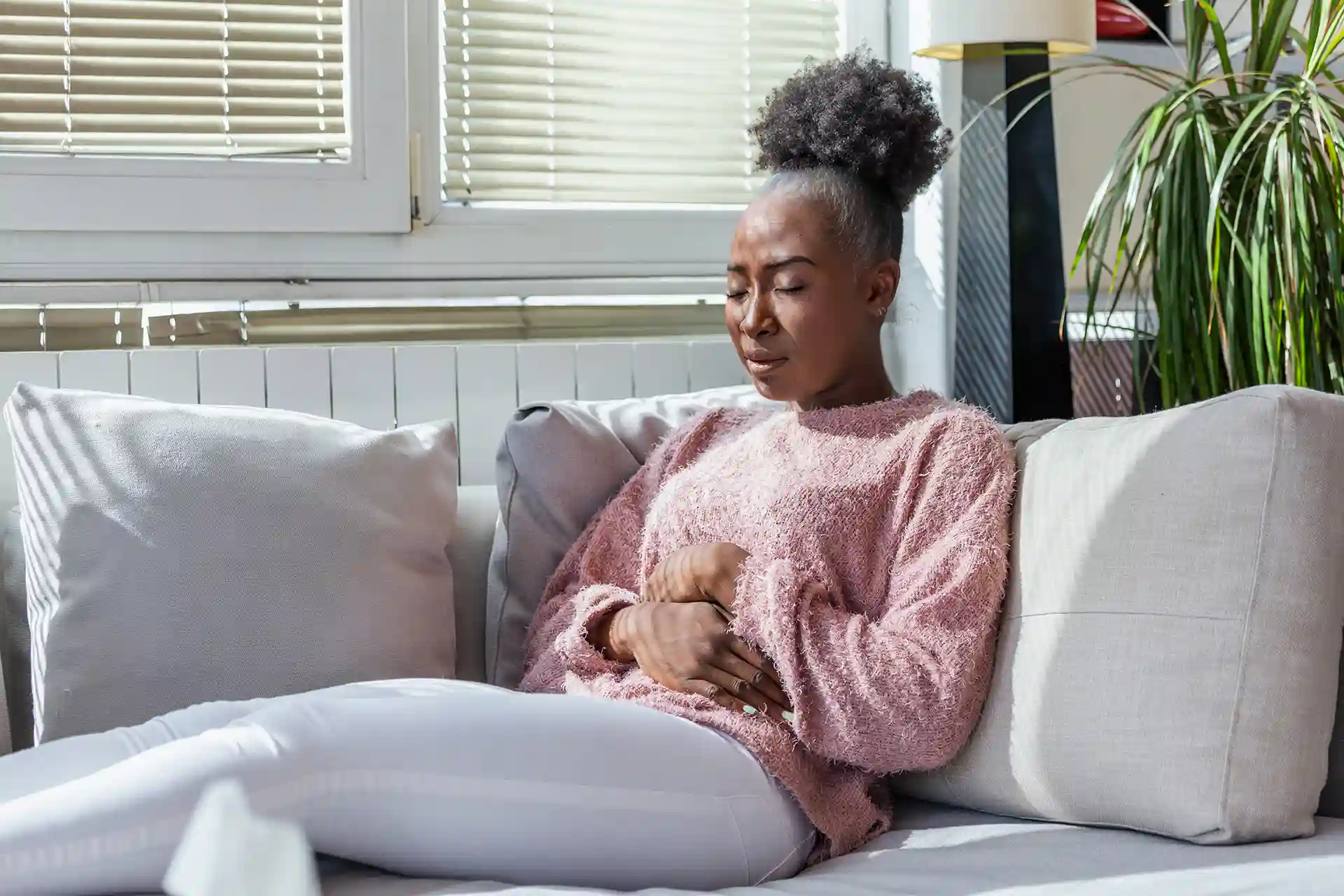 Ovarian cancer signs and symptoms.